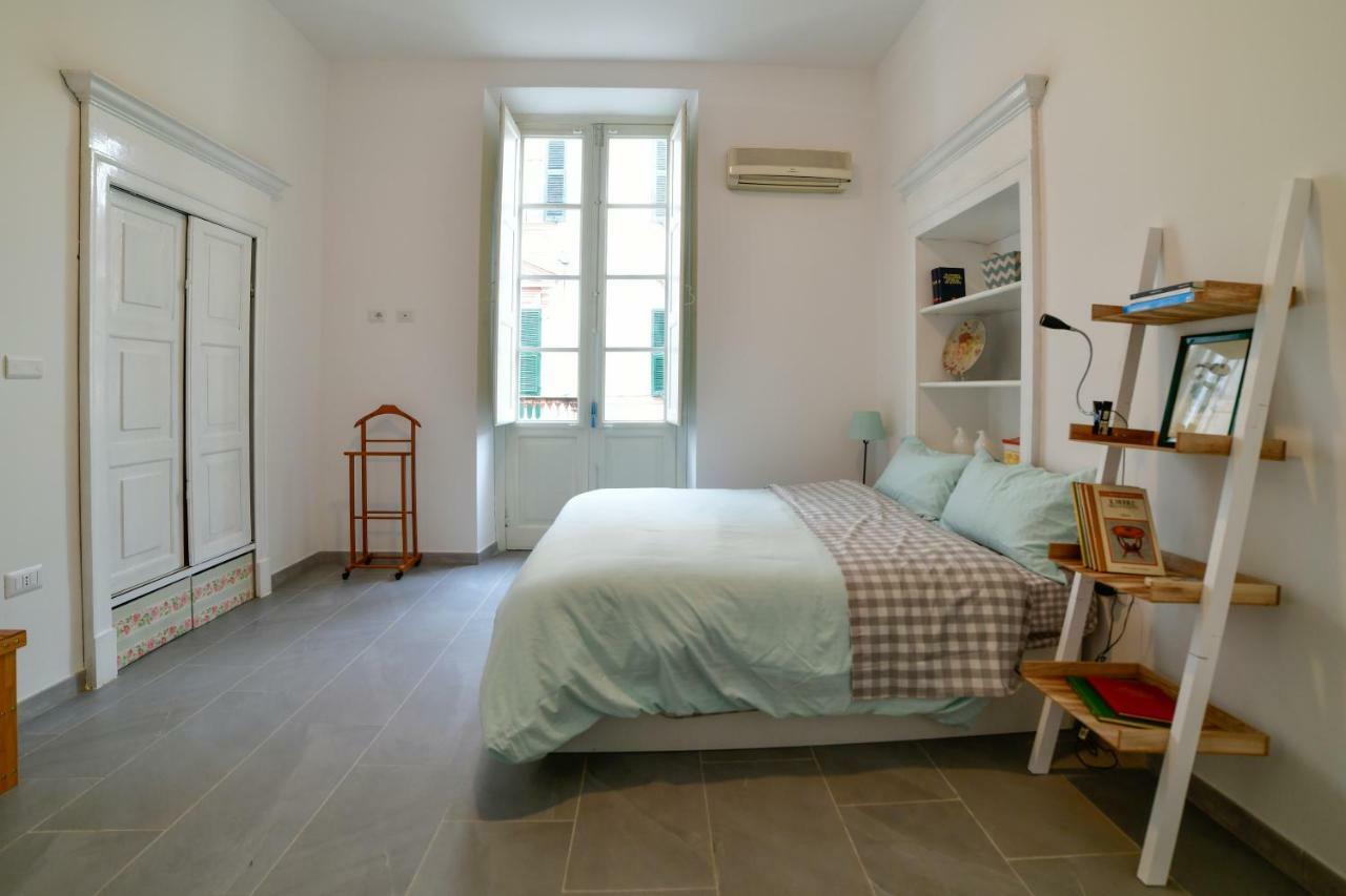 Casa Cavour - Luxury Apartment 사사리 외부 사진