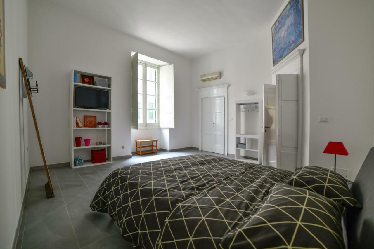 Casa Cavour - Luxury Apartment 사사리 외부 사진