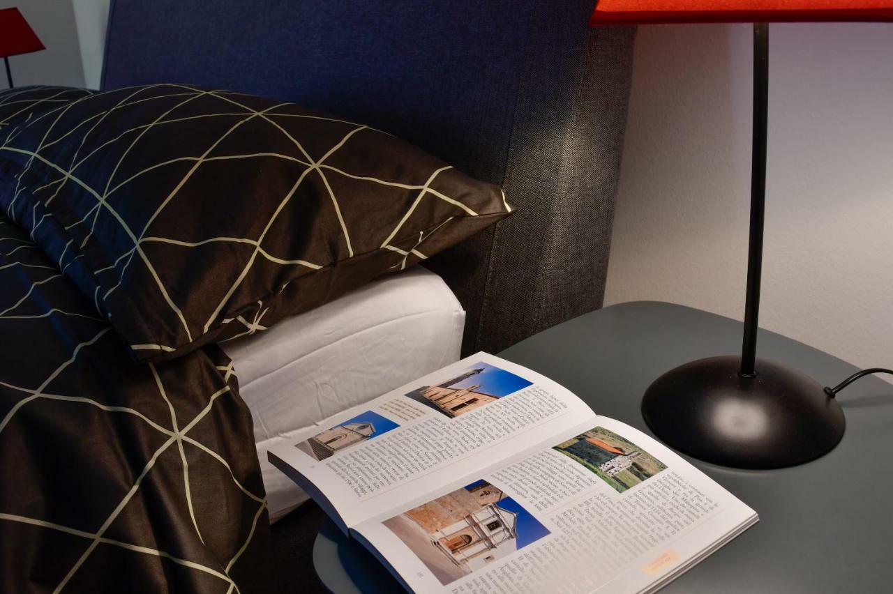 Casa Cavour - Luxury Apartment 사사리 외부 사진