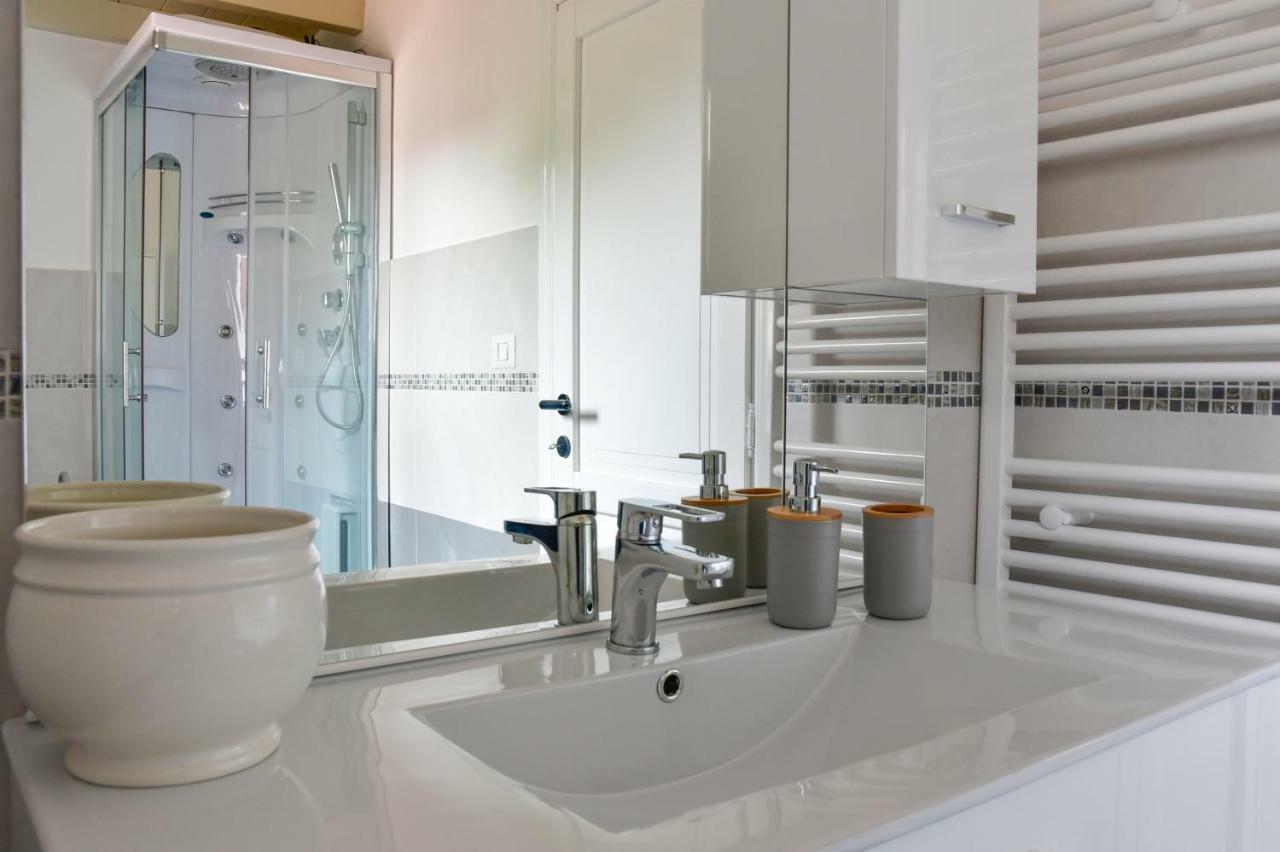 Casa Cavour - Luxury Apartment 사사리 외부 사진